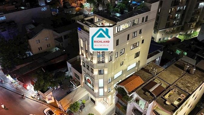Nhà mặt tiền Lê Quang Định, P1, GòVấp_DT:8x20m (2,5 Lầu) có Thang máy