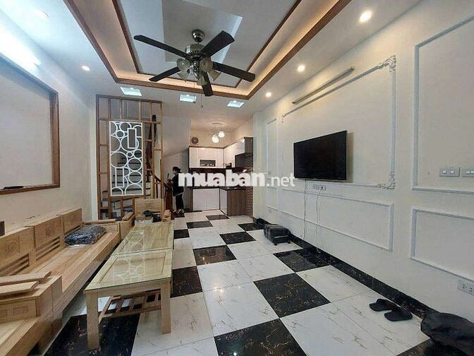 VỊ TRÍ ĐẸP LĨNH NAM- 30M RA Ô TÔ - NGÕ THÔNG -  32M 4 TẦNG Giá 5,73 tỷ