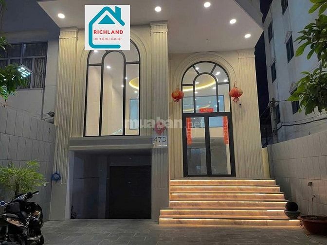 Nhà mặt tiền Lê Quang Định, P1, GòVấp_DT:8x20m (2,5 Lầu) có Thang máy