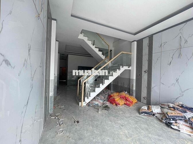 bán nhà 1 trệt 1 lầu ngay trung tâm phường tân triều gần kdl bửu long