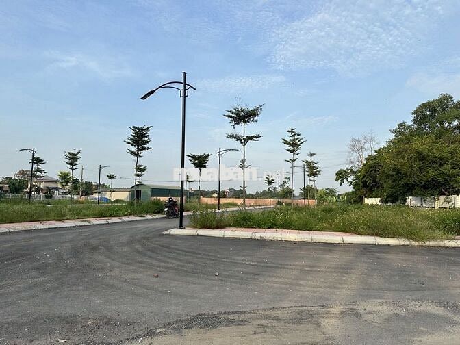 Bán đất Phú Cường - Sóc Sơn - 96m2 - Mt 6m - Ngõ ô tô thông