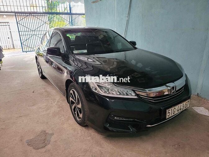 Honda Accord 2017 2.4 AT - 124000 km