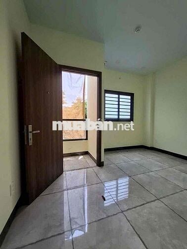 Bán Gấp Nhà Mới Kinh Doanh  Mặt Tiền