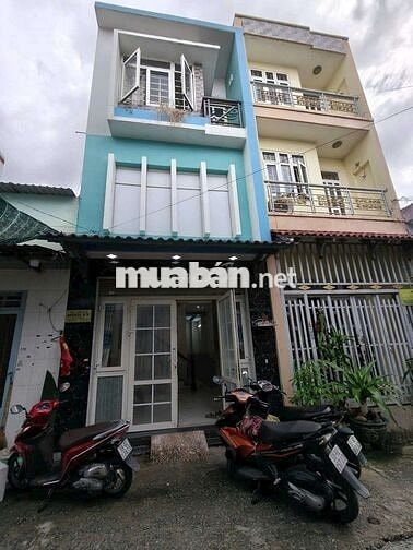 NHÀ ĐẸP , HẺM THÔNG GẦN QUỐC LỘ 1A HƯỚNG ĐG SỐ 6 VÀO