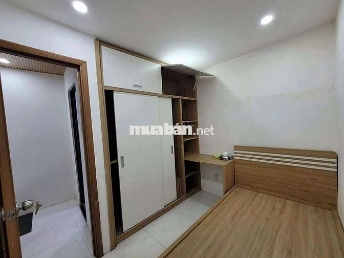 Nhà 2 tầng Hải Phòng thông Điện Biên Phủ sau lưng Nguyễn Kim