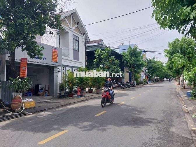 MẶT TIỀN CHỢ HIỆP THÀNH 5.2 X 26, DÒNG TIỀN 18TR/THÁNG ,GIÁ 9.7 TỶ