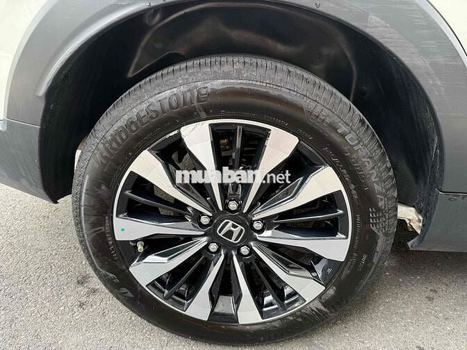 Honda BR-V 2024 L - 9500 km - Biển số An Giang