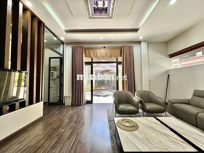Nhà nguyên căn có thể kinh doanh, kiệt lớn đường Núi thành