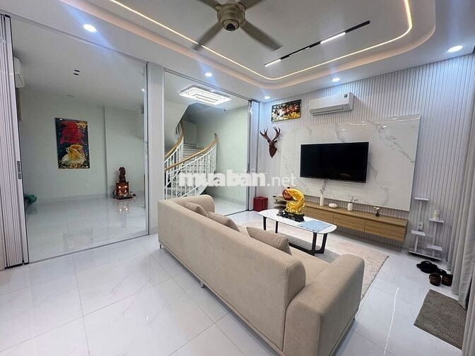 Cho thuê nhà mới Full NT Phan Đăng Lưu 6x10m 3 lầu 4pn giá 35 triệu