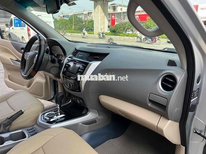 Nissan Navara 2015 VL 2.5 AT 4WD - 150000 km