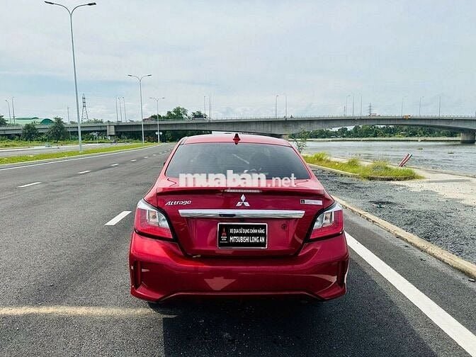 Mitsubishi Attrage Premium 2022