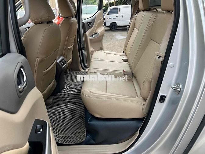 Nissan Navara 2015 VL 2.5 AT 4WD - 150000 km