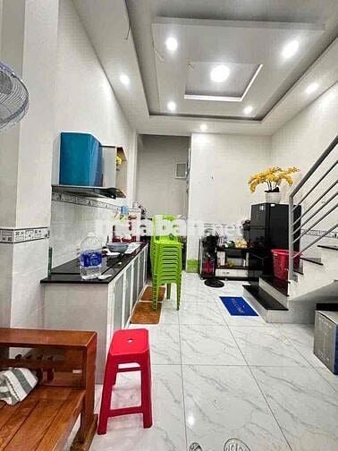 NHÀ P15 THỐNG NHẤT HẺM SẠCH 3M ( 3,55X10) SỐ HỒNG RIÊNG