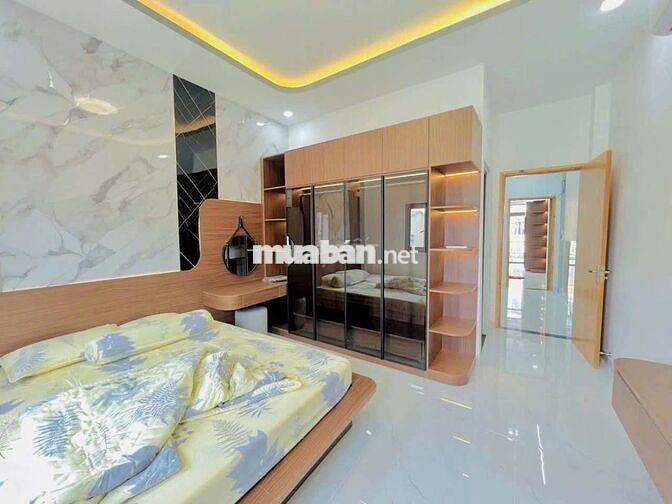 Nhà phố 3 tầng mặt tiền kinh doanh cách đường lớn chỉ 100m