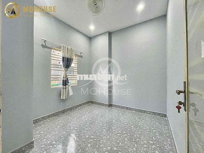 NHÀ NGUYÊN CĂN 90m2 2PN 2WC BAN CÔNG NGAY LẠC LONG QUÂN GIÁP Q10