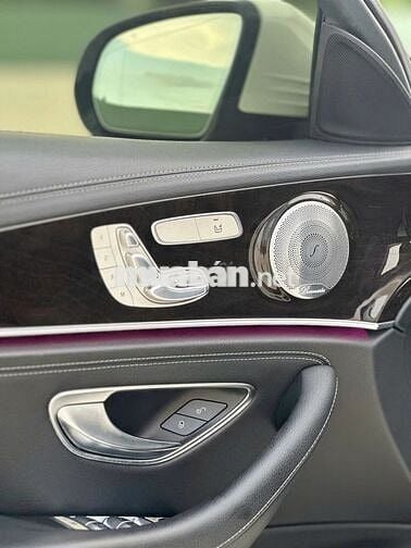 Mercedes Benz E250 MODEL 2018 Biển SG Full ls Hãng
