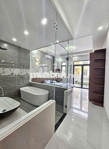 Nhà phố 3 tầng mặt tiền kinh doanh cách đường lớn chỉ 100m