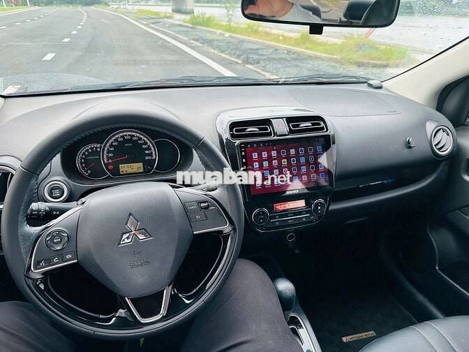 Mitsubishi Attrage Premium 2022