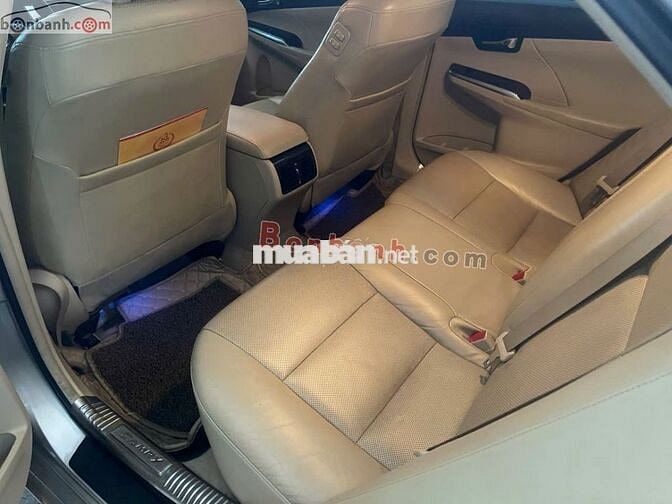 Toyota Camry 2.0E 2017 - 585 Triệu