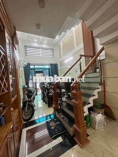 Nhà Đẹp 3 Tầng — BÌNH TRỊ ĐÔNG — HƯƠNG LỘ 2 (4m x 20m)