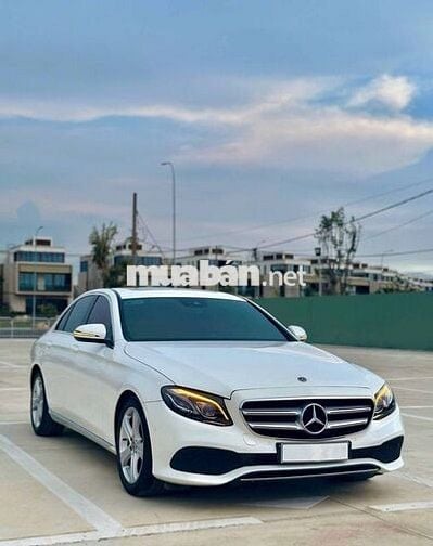 Mercedes Benz E250 MODEL 2018 Biển SG Full ls Hãng