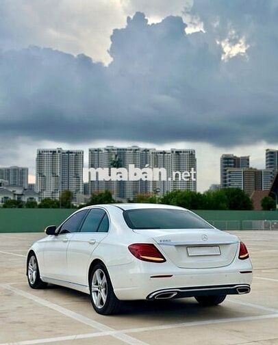 Mercedes Benz E250 MODEL 2018 Biển SG Full ls Hãng