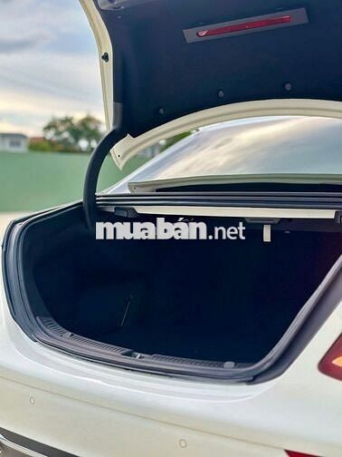 Mercedes Benz E250 MODEL 2018 Biển SG Full ls Hãng