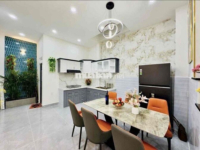 Tôi cần bán nhà gần đường Trần Xuân Soạn, Quận 7. Giá 5Tỷ450/ 4,2x10m.