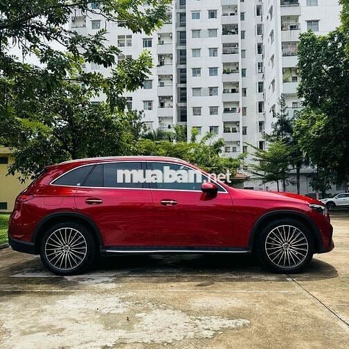 Mercedes Benz GLC 2023 300 4Matic - 68000 km