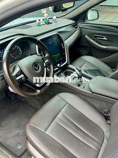 VinFast Lux A2.0 2022 A2.0 Tiêu chuẩn - 9000 km