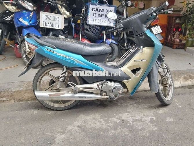 Xe vewa trung cuôc