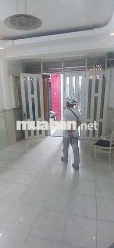 Cho thuê nhà nguyên căn.Đường Hòa Hưng. Phường 12.Quận 10.
