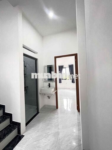 nhà mặt tiền kinh doanh buôn bán, đã hoàn công, bình chuẩn bình dương