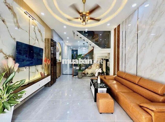 Tôi cần bán nhà gần đường Trần Xuân Soạn, Quận 7. Giá 5Tỷ450/ 4,2x10m.