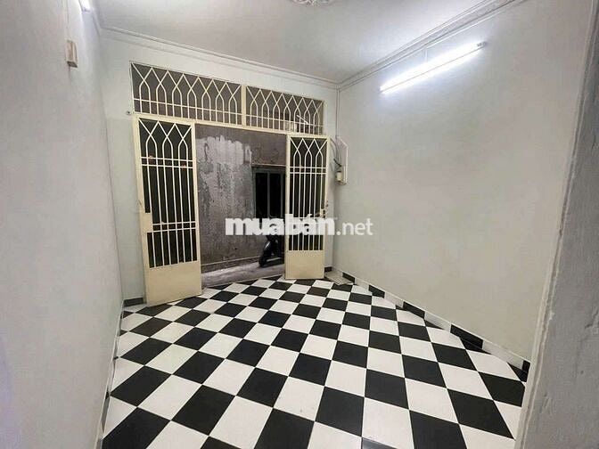 Q10: CHO THUÊ NHÀ Nguyên Căn
+   7,5triệu/th
- 302/5  Ba Hac