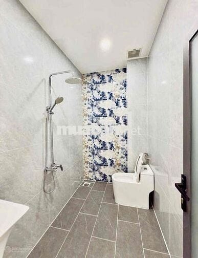 Tôi cần bán nhà gần đường Trần Xuân Soạn, Quận 7. Giá 5Tỷ450/ 4,2x10m.
