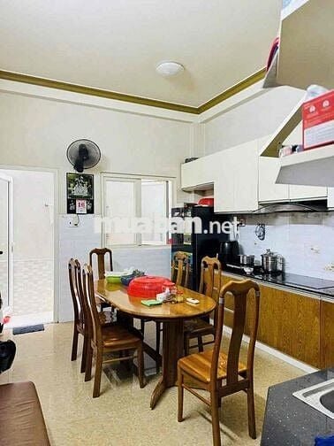Nhà Đẹp Hẻm 237/4 Hoà Bình, Ngay C/cư Ricktar 4x18m 2 Tấm (3PN 2WC)