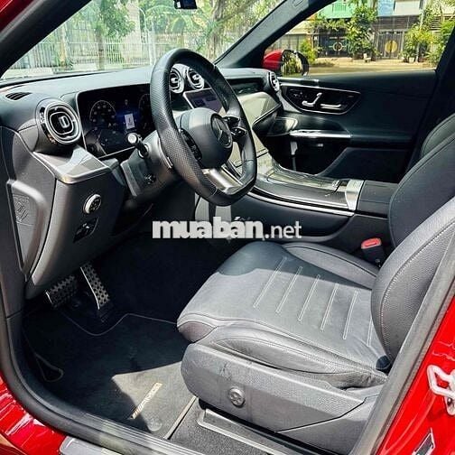 Mercedes Benz GLC 2023 300 4Matic - 68000 km