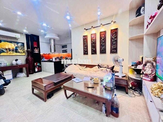 Ngon! Quan Nhân, 40m ra ô tô, ngõ ba gác, nhà đẹp ở ngay. 31mx4T. 6,3t