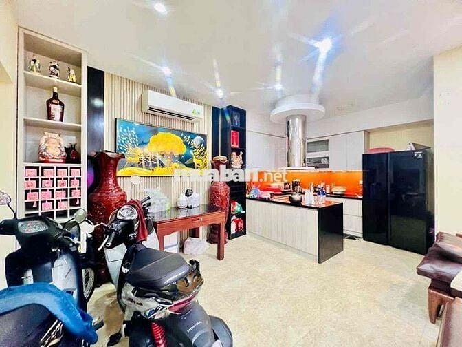 Ngon! Quan Nhân, 40m ra ô tô, ngõ ba gác, nhà đẹp ở ngay. 31mx4T. 6,3t