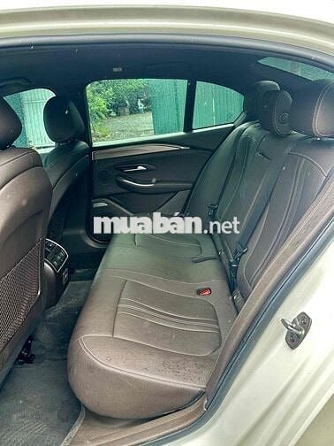 VinFast Lux A2.0 2022 A2.0 Tiêu chuẩn - 9000 km
