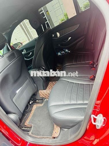 Mercedes Benz GLC Class 2019 - 710000 km