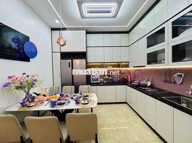 Siêu phẩm lõi quận Hai Bà Trưng,Nội thất chuẩn 5 Sao , 3 gác đỗ cửa