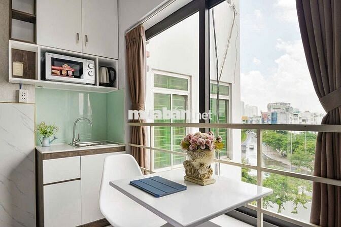 Cho thuê  MT 10p 11WC Huỳnh Văn Bánh 5 tầng giá 38 triệu