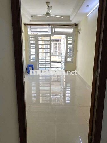 Nhà mới 343/7 Tô Hiến Thành, p12. Dt. 3,5x13m 1 trệt 3 lầu st. 3pn 4wc