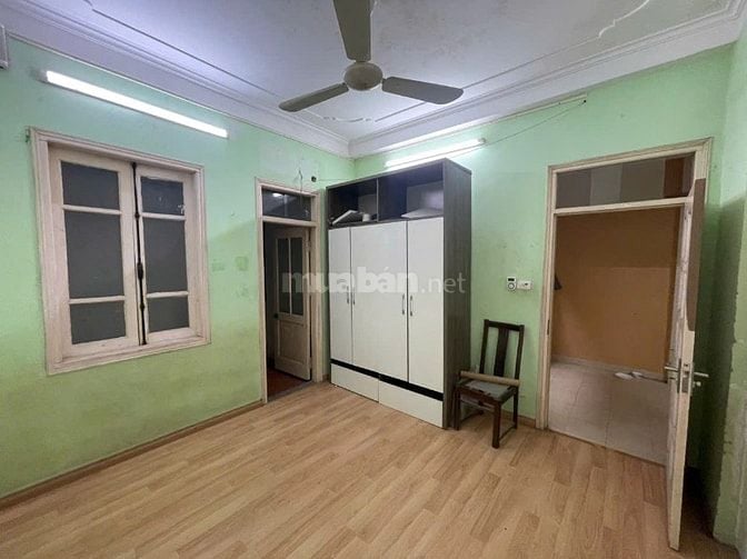 Nhà riêng ngõ phố lĩnh nam tam trinh dt55m2x4t giá 15tr 