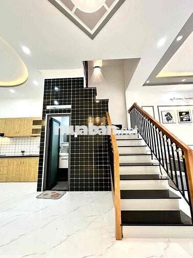 BÁN NHÀ KẾ  BV175 - SÂN BAY - ĐH Công Nghiệp