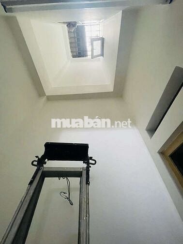 Hẻm 6 thông - Tô Ngọc Vân - Ngay Phường - 60m2 - 3 tầng - Giá 5,1 tỷ