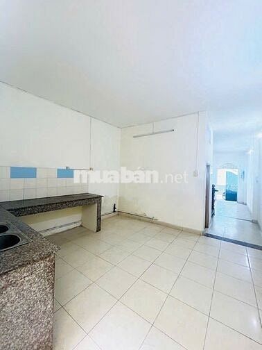 BÁN NHÀ ĐƯỜNG TRƯỜNG CHINH 4X18M LẦU, CÁCH MT 2 CĂN NGAY NGÃ TƯ 7 HIỀN