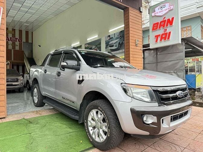 Wildtrak 3.2 4x4 AT tự động 2 cầu xe đẹp.